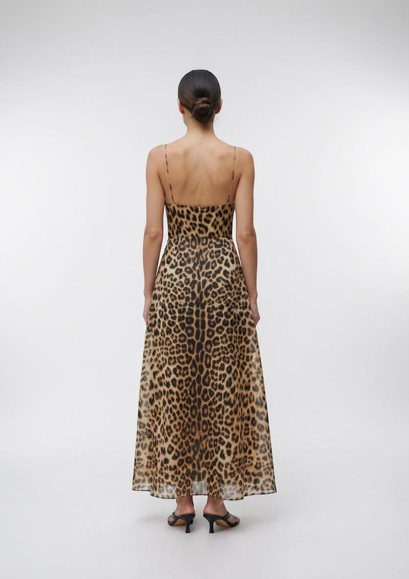 Langes Kleid aus Organza mit Leopardenmuster