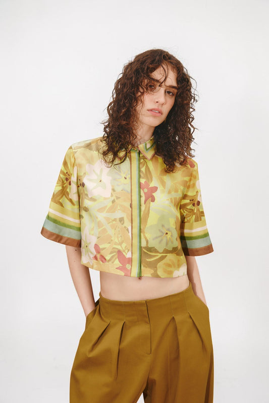 Contemporary Wardrobe Cropped Bluse