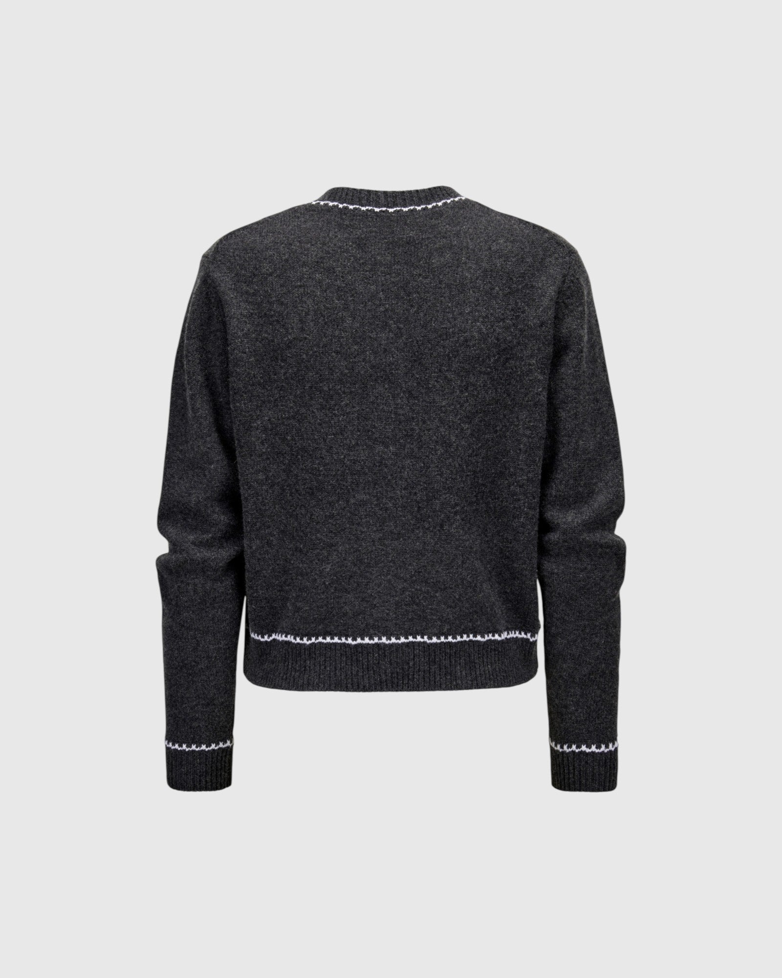 Strickjacke mit goldfarbenen Knöpfen