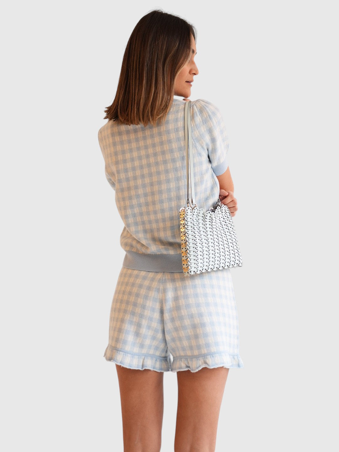 Allude Polo und Shorts Caro am Model hinten