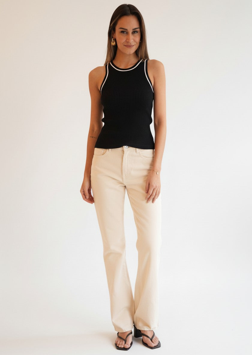 Allude Stricktop Navy mit Cashmere von vorne getragen