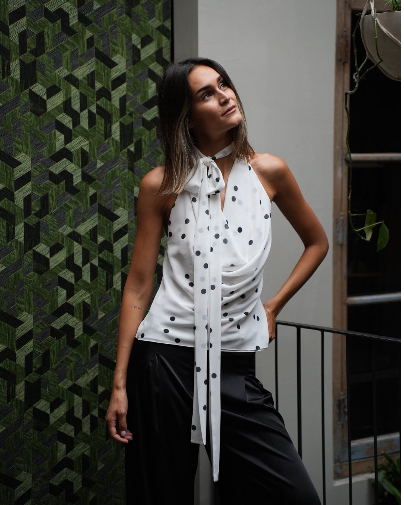 Anna October Agnes Top Polka Dot Weiß Schwarz im Streetstyle getragen