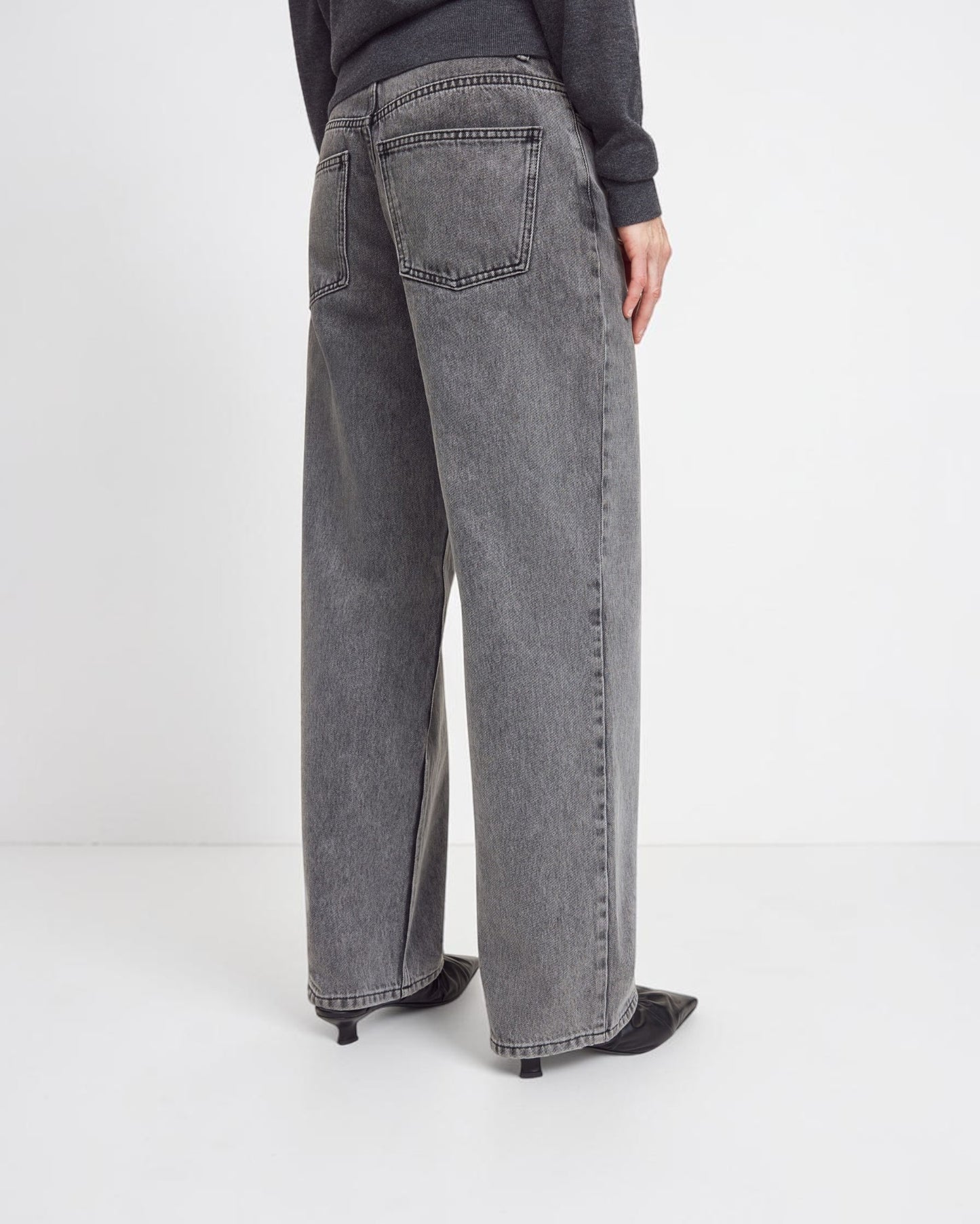 Detail der By Malene Birger Vinola Jeans in Grau von hinten