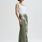 By Malene Birger Erika Maxi-Rock Deep Lichen Green von vorne getragen