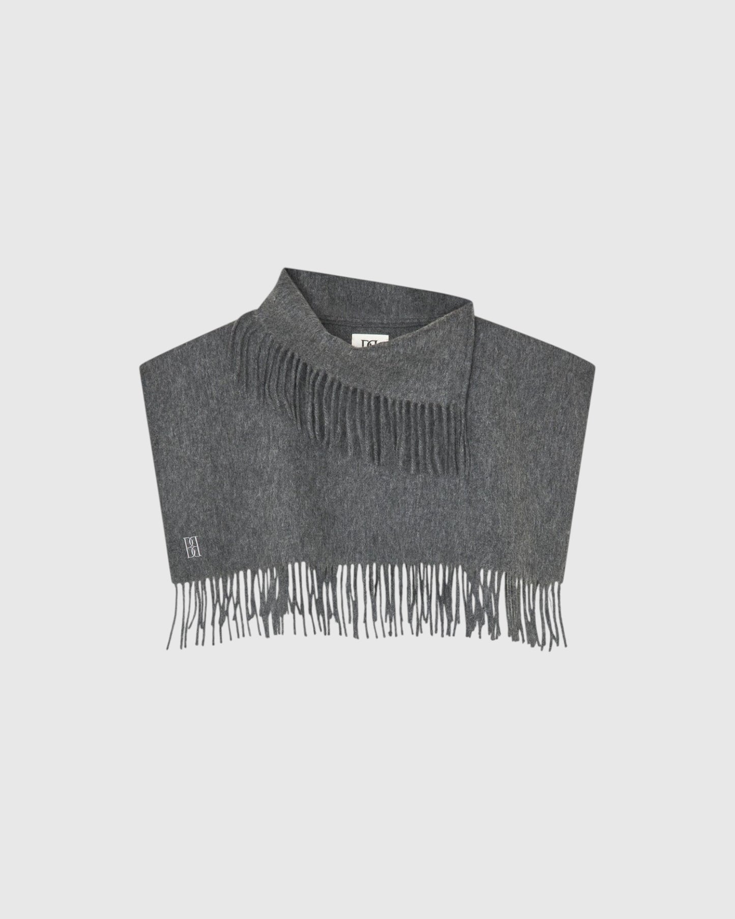 By Malene Birger Turtla Wollkragen in Grau als Freisteller