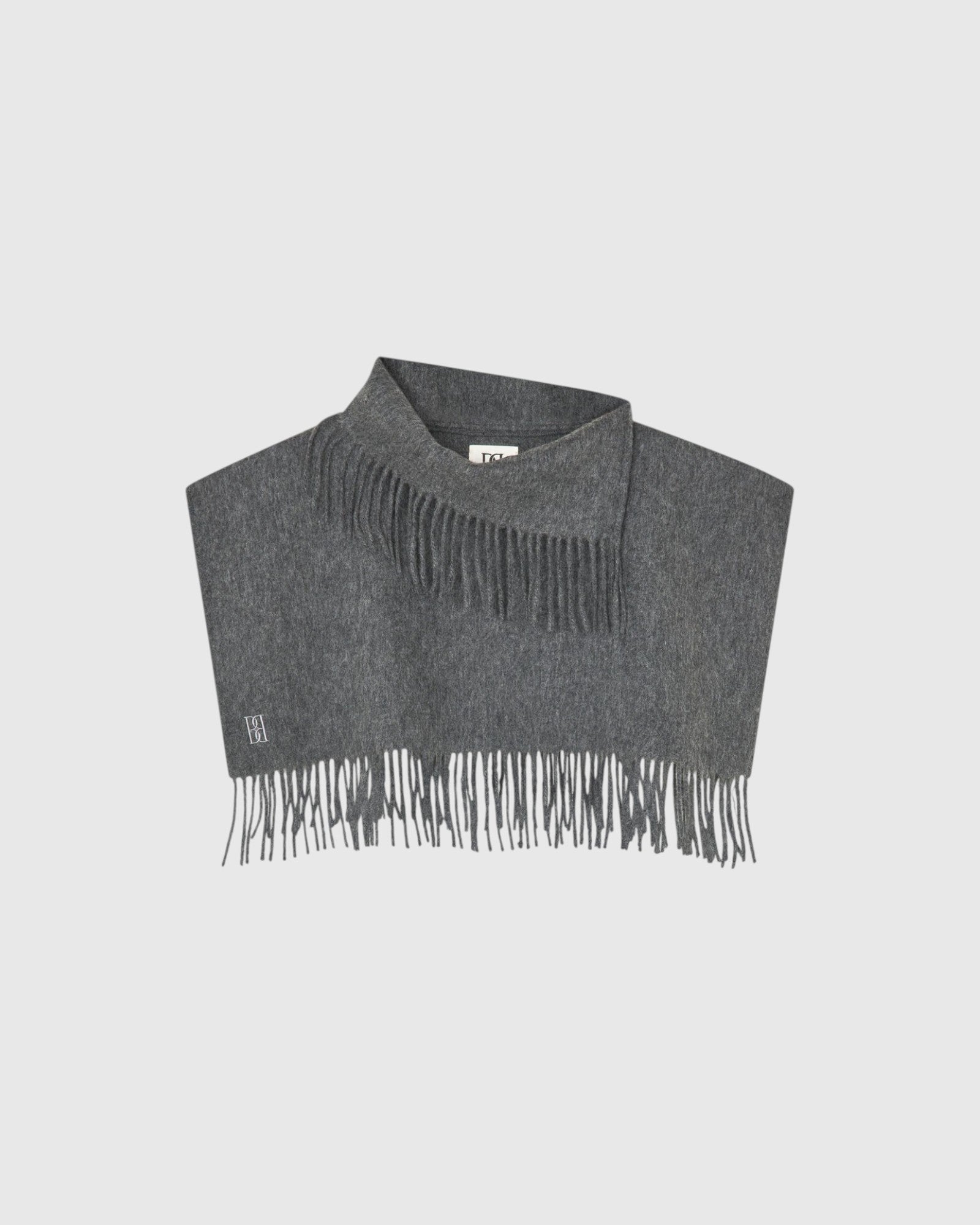 By Malene Birger Turtla Wollkragen in Grau als Freisteller