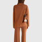 Circus Hotel Cardigan Gold am Model hinten