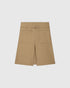 Courrèges Bermudashorts mit Ledergürtel in Dunkelsand als Freisteller