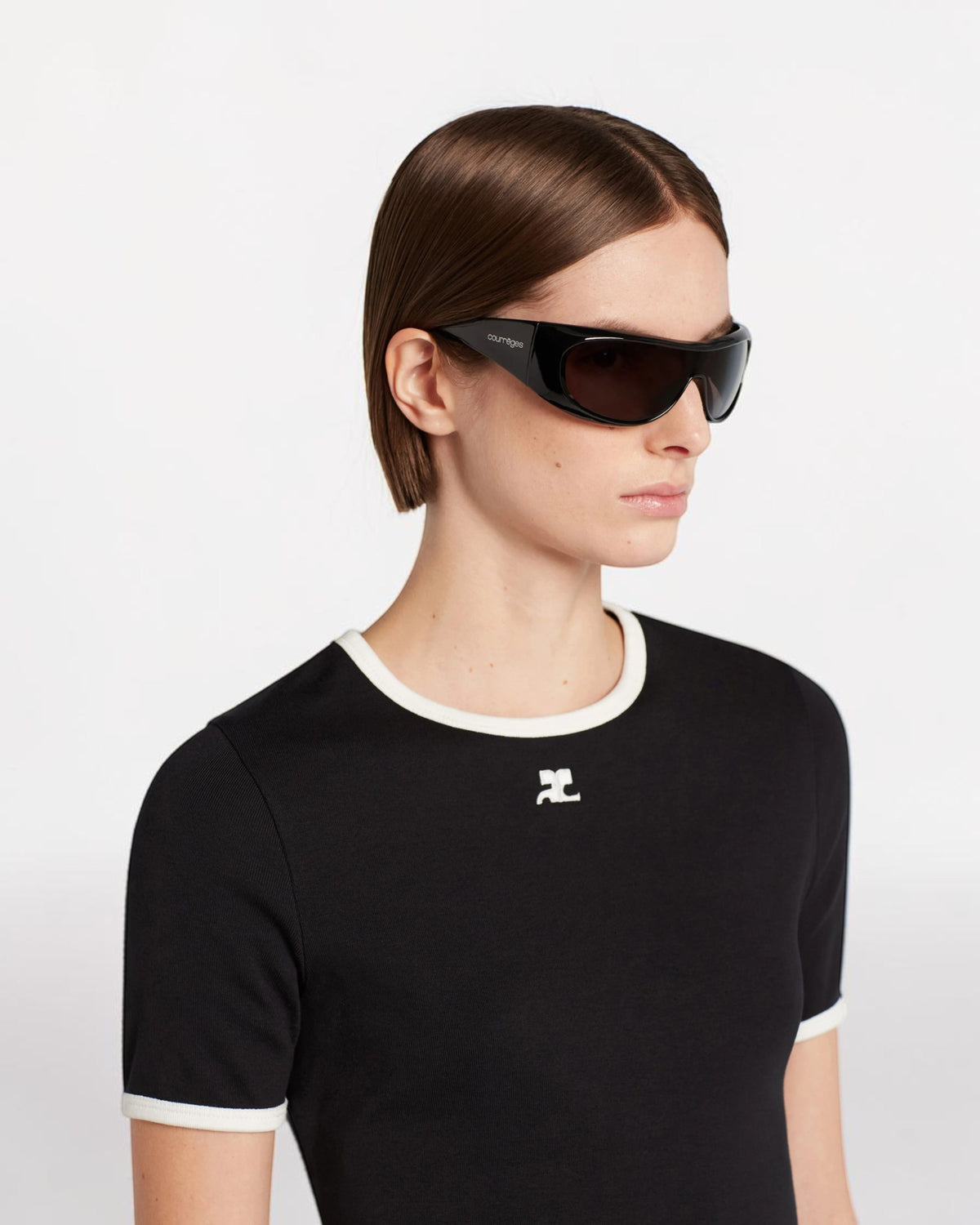 T-Shirt mit Kontrastdetails Schwarz Weiß