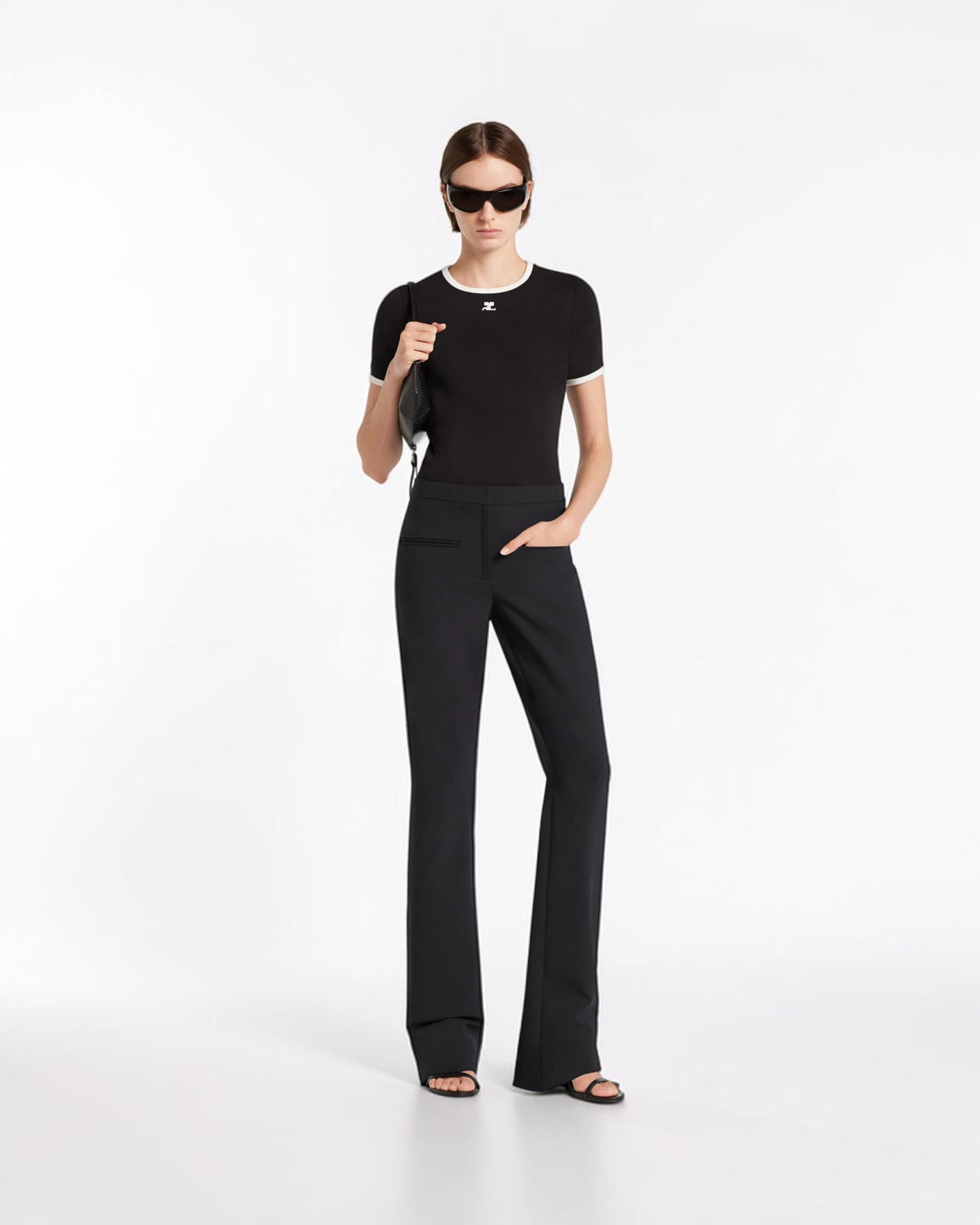 T-Shirt mit Kontrastdetails Schwarz Weiß