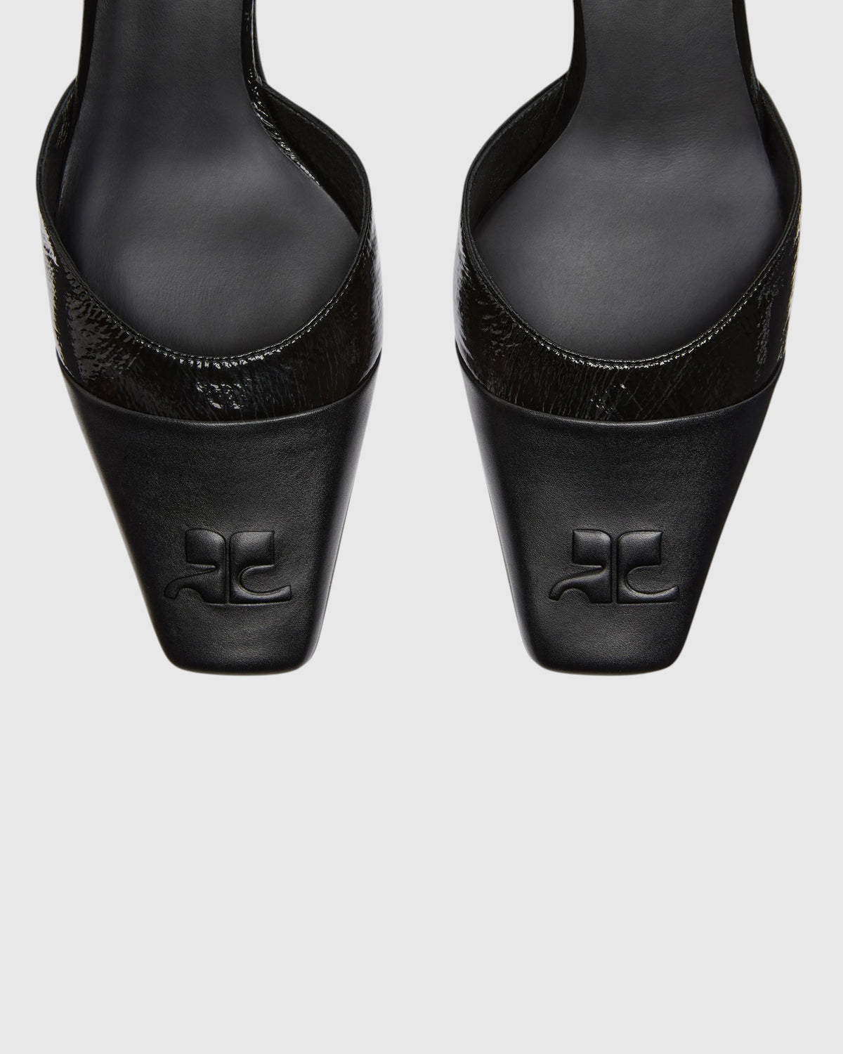Vinyl-Slingbacks mit Lederkappe Schwarz