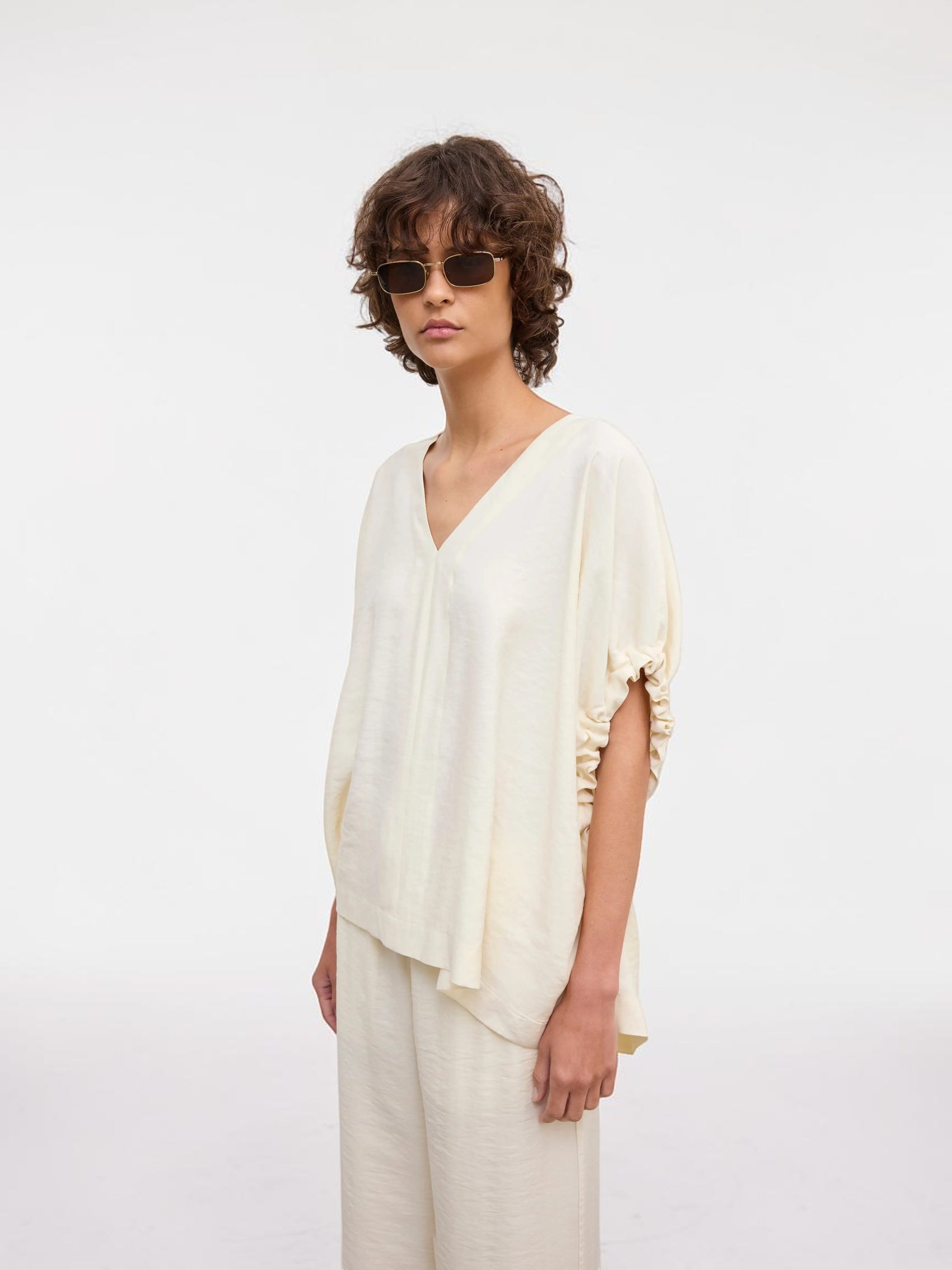 V-Neck Top Creme