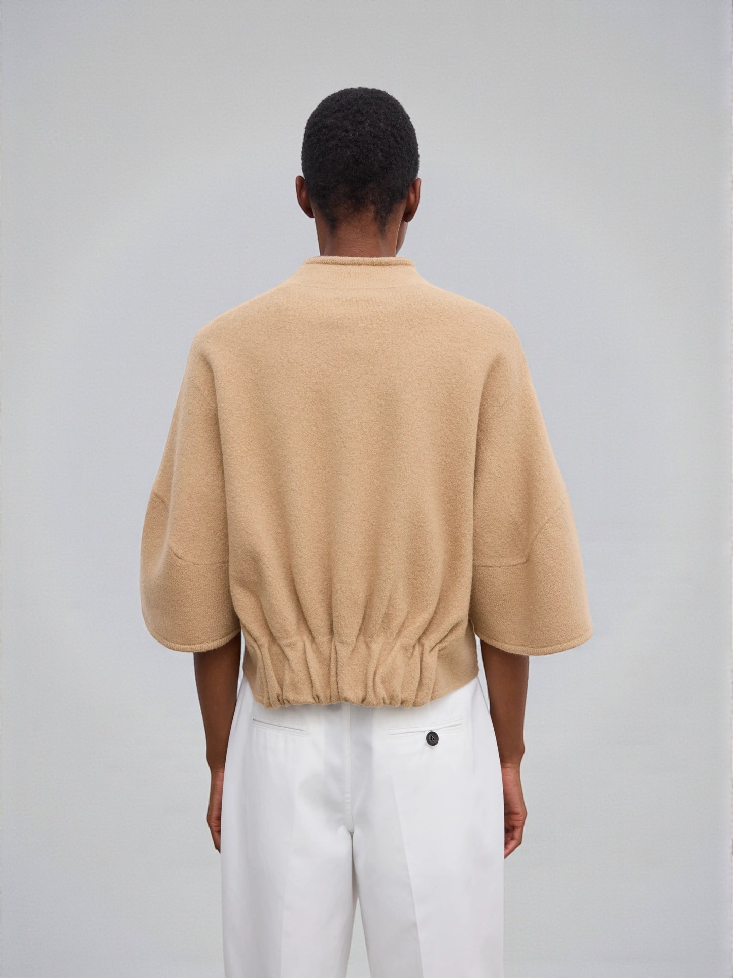 Kurze Strickjacke Camel