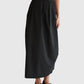 Detail des House of Dagmar Pleated Curved Rocks Schwarz im getragenen Styling