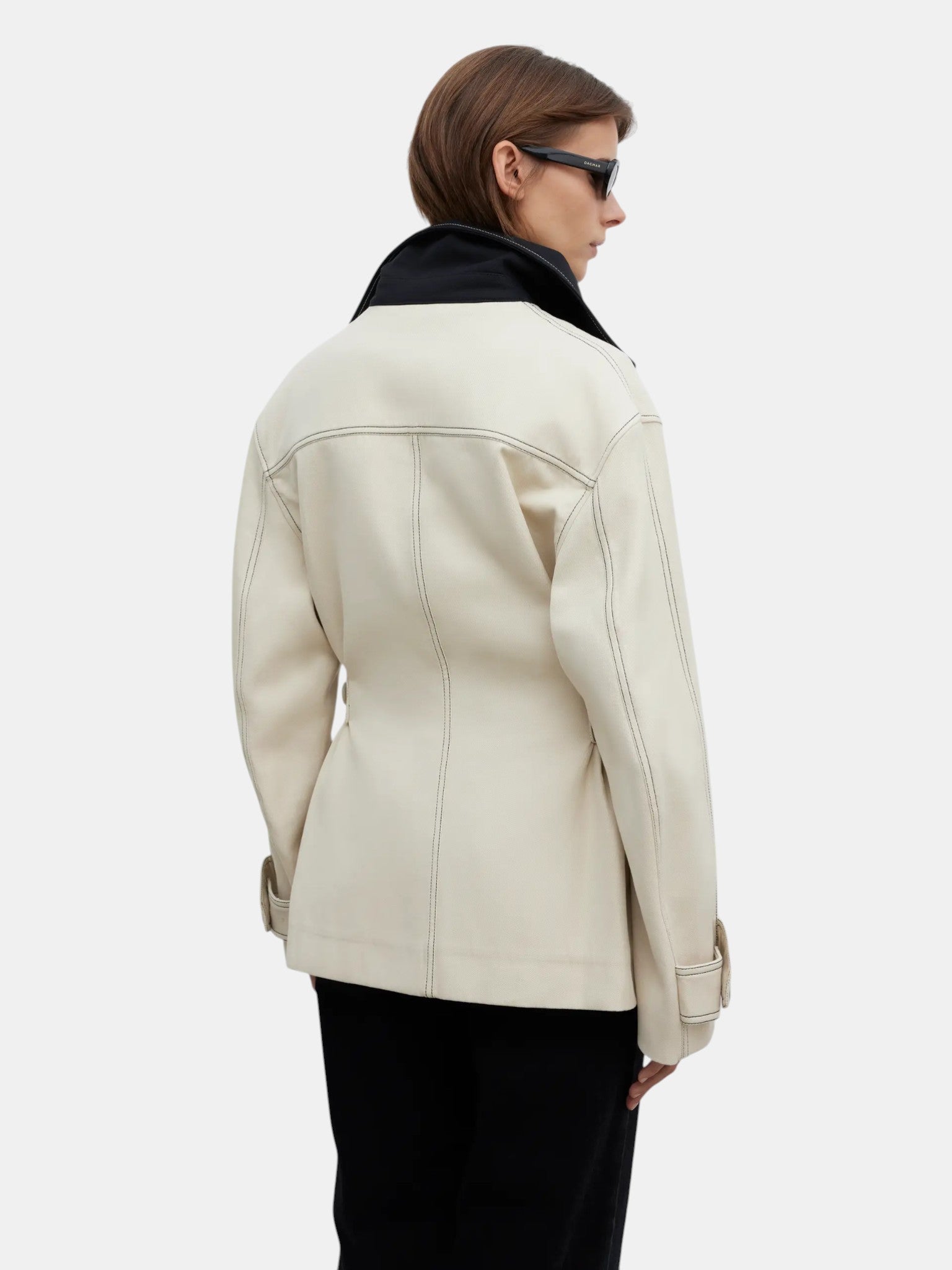 House of Dagmar Two Tone Jacke Creme Schwarz von hinten getragen