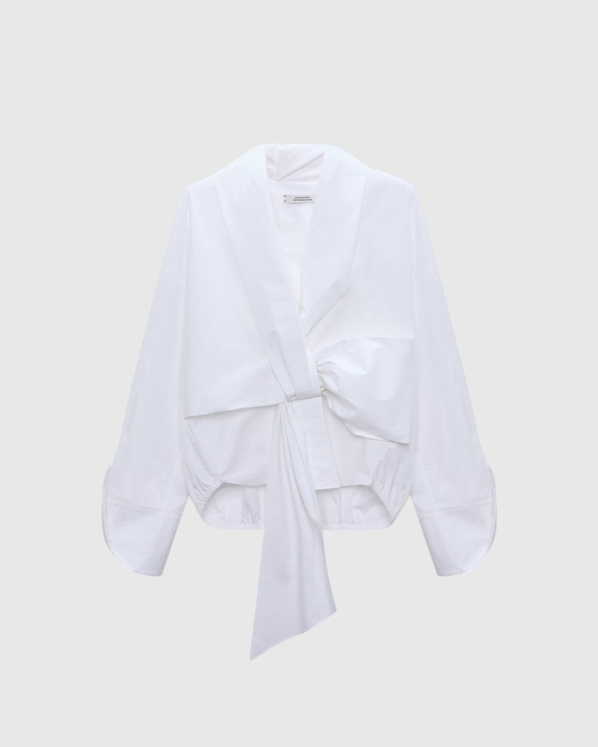 Dorothee Schumacher drapierte Popeline-Bluse mit Schleifendetail in Weiß als Freisteller