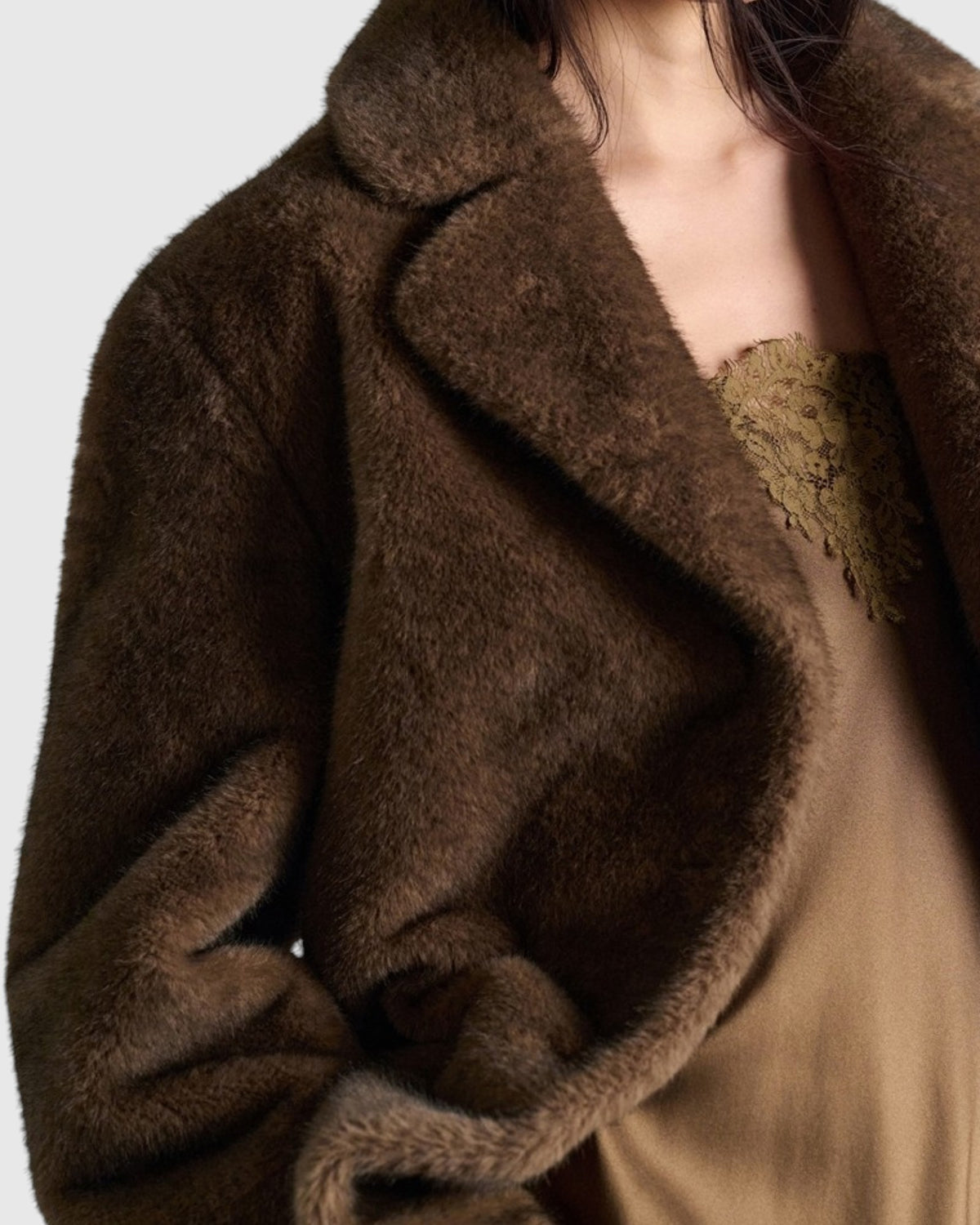 Faux-Fur Jacke im Blazerstil Braun