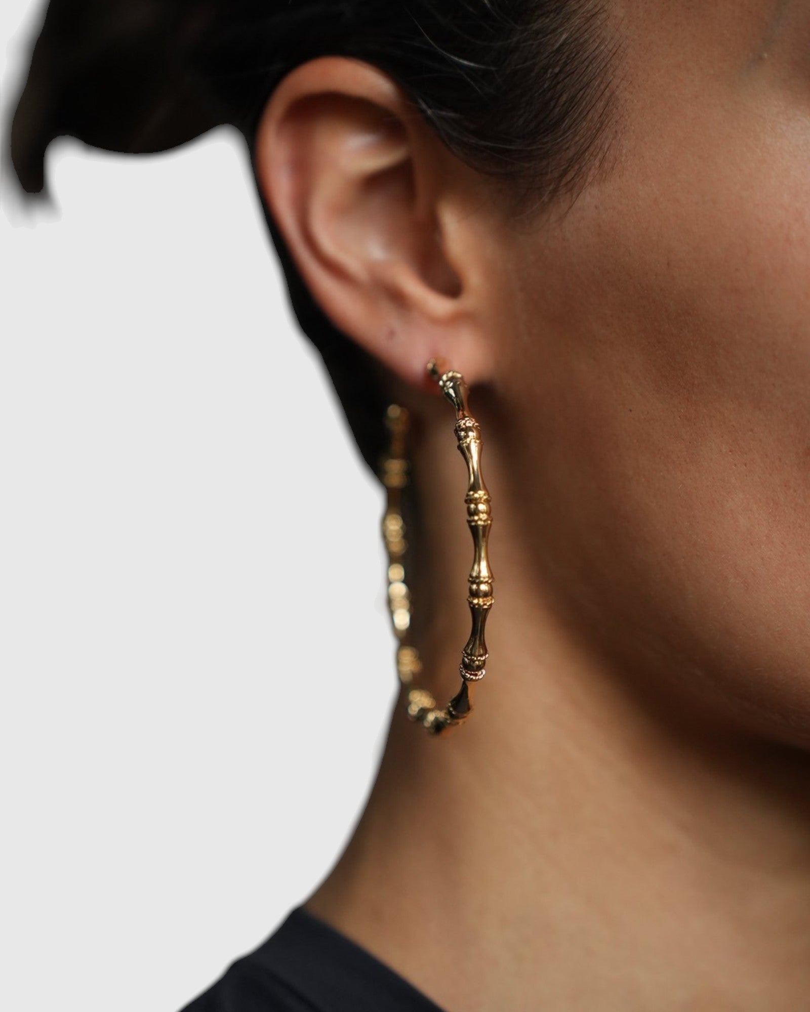 Detail der Gas Bijoux Creolen Bambou Large in Gold