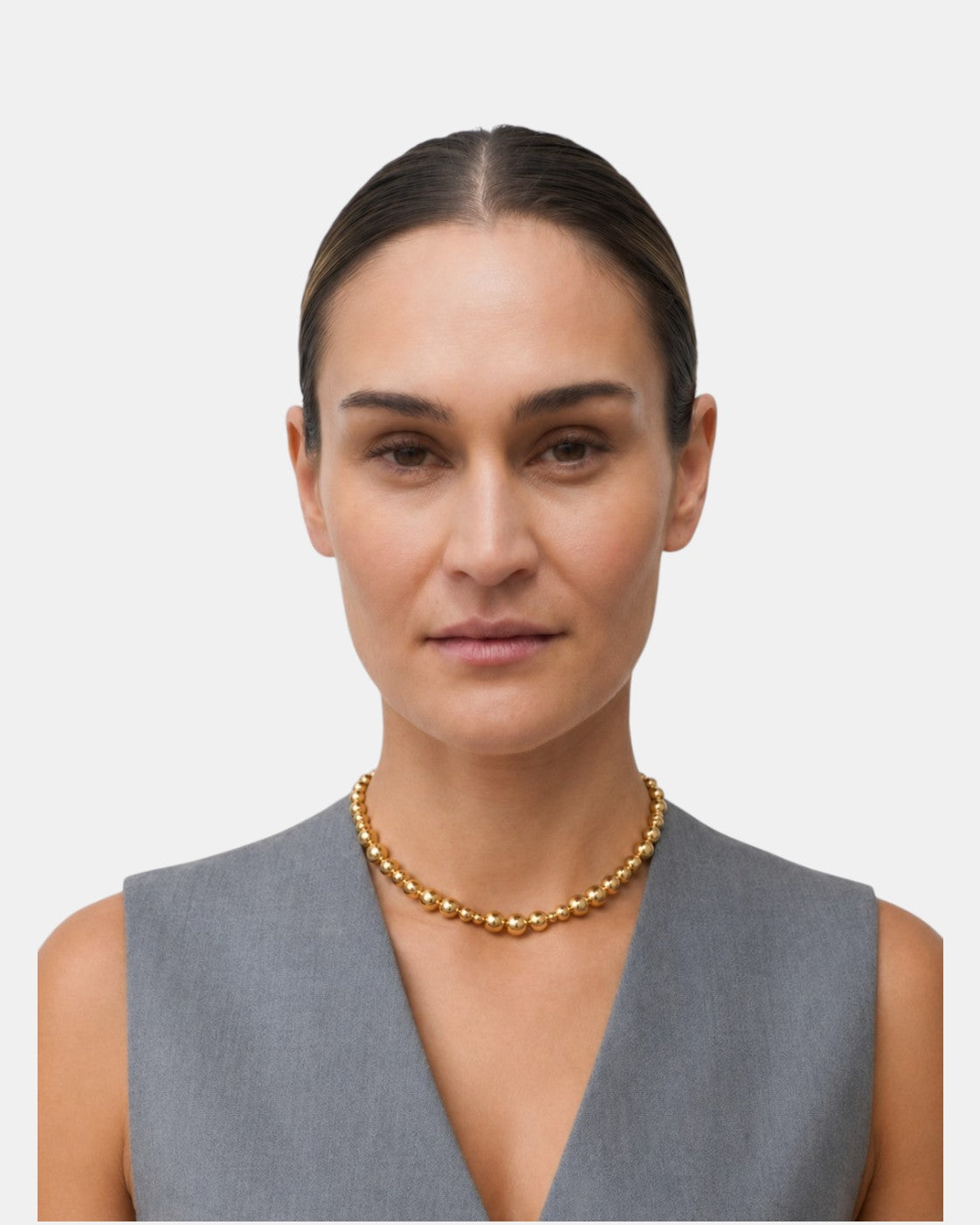 Lié Studio Elly Kette Gold im getragenen Styling