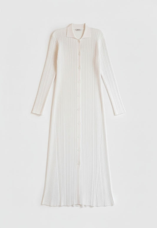 Geripptes Strickkleid Weiß