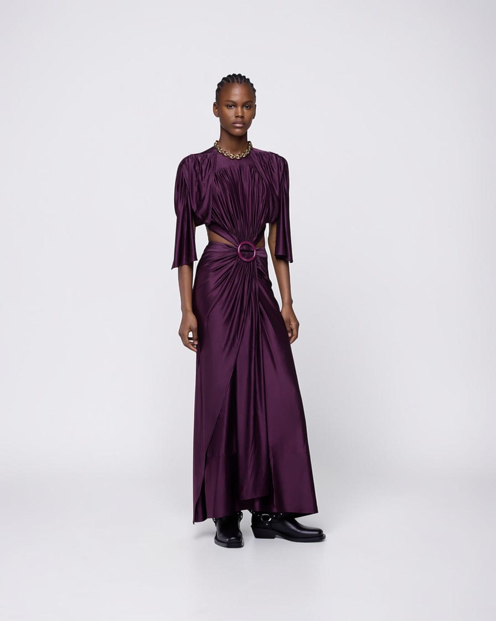 Rabanne Jerseykleid mit Ring in Magenta Purple von vorne getragen