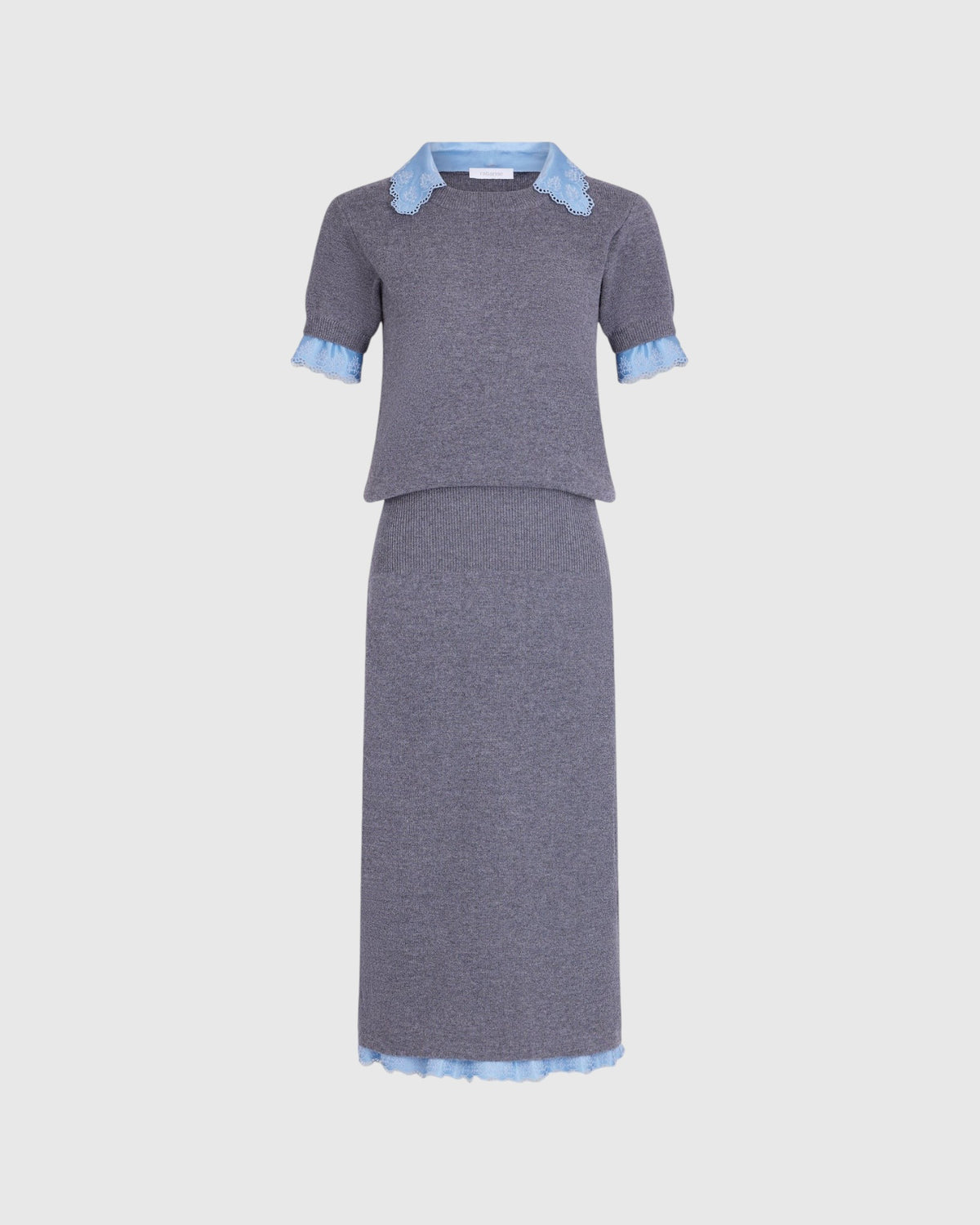 Rabanne Strickkleid in Grau mit hellblauem Besatz an Kragen, Ärmeln und Saum von vorne