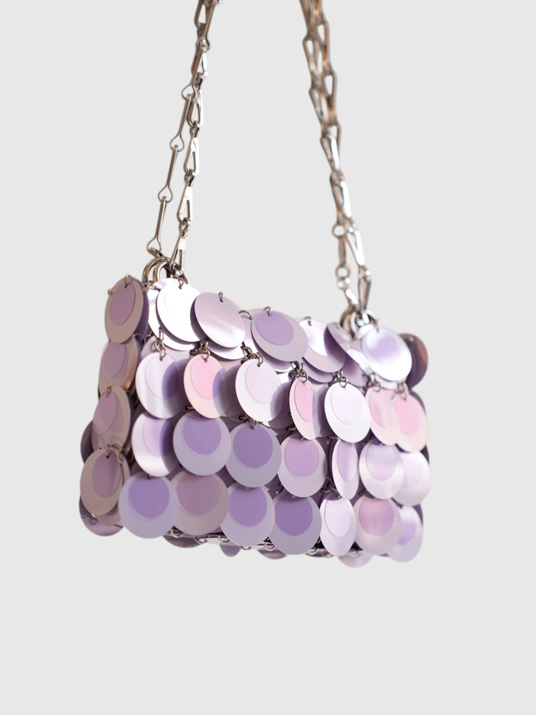 Rabanne Nano 1969 Schultertasche in Lila mit Kette als Freisteller