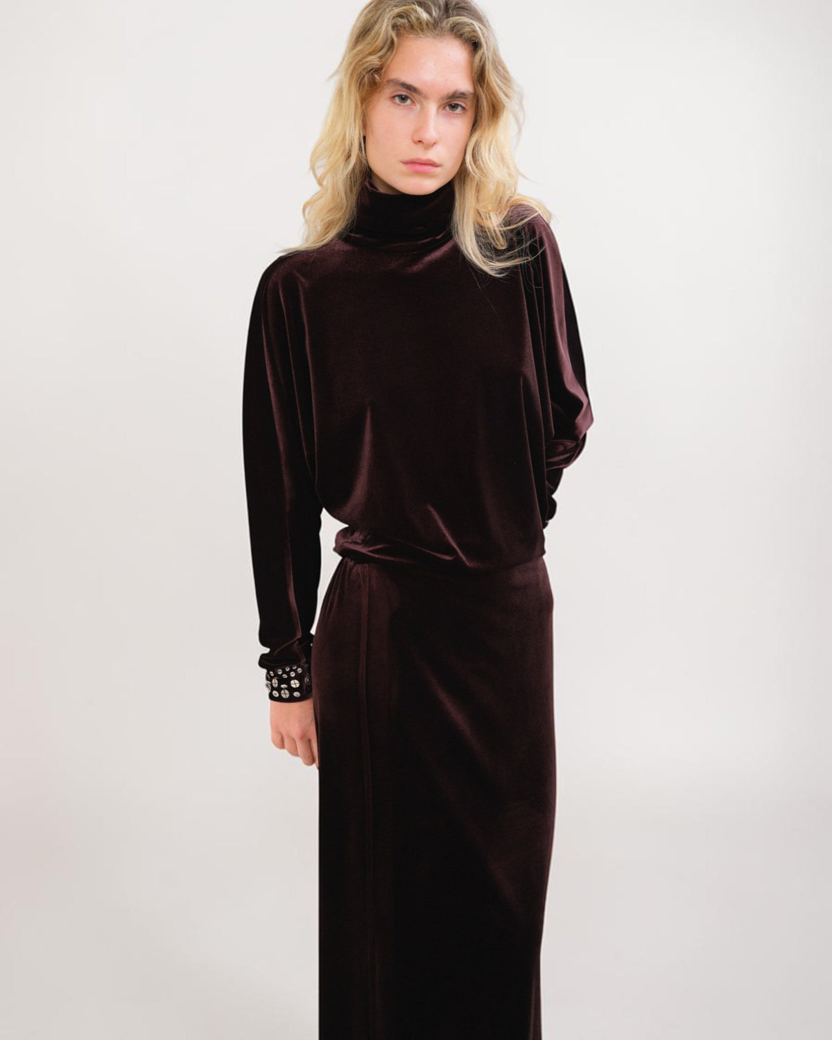 Anette velvet maxi dress brown