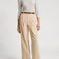Vince Camille Wide-Leg Hose Beige von vorne getragen